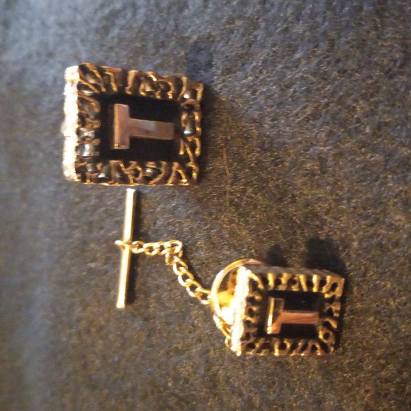 Cuff links - Picture 2 of 3
